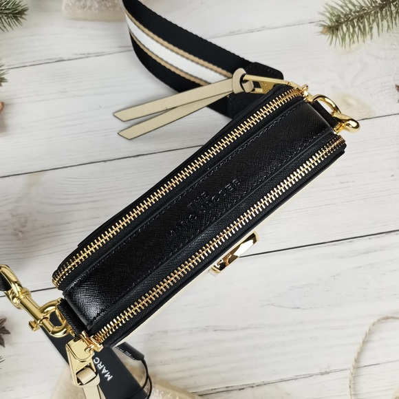 Marc Jacobs Cream Crossbody Bag - Picture 5 of 10